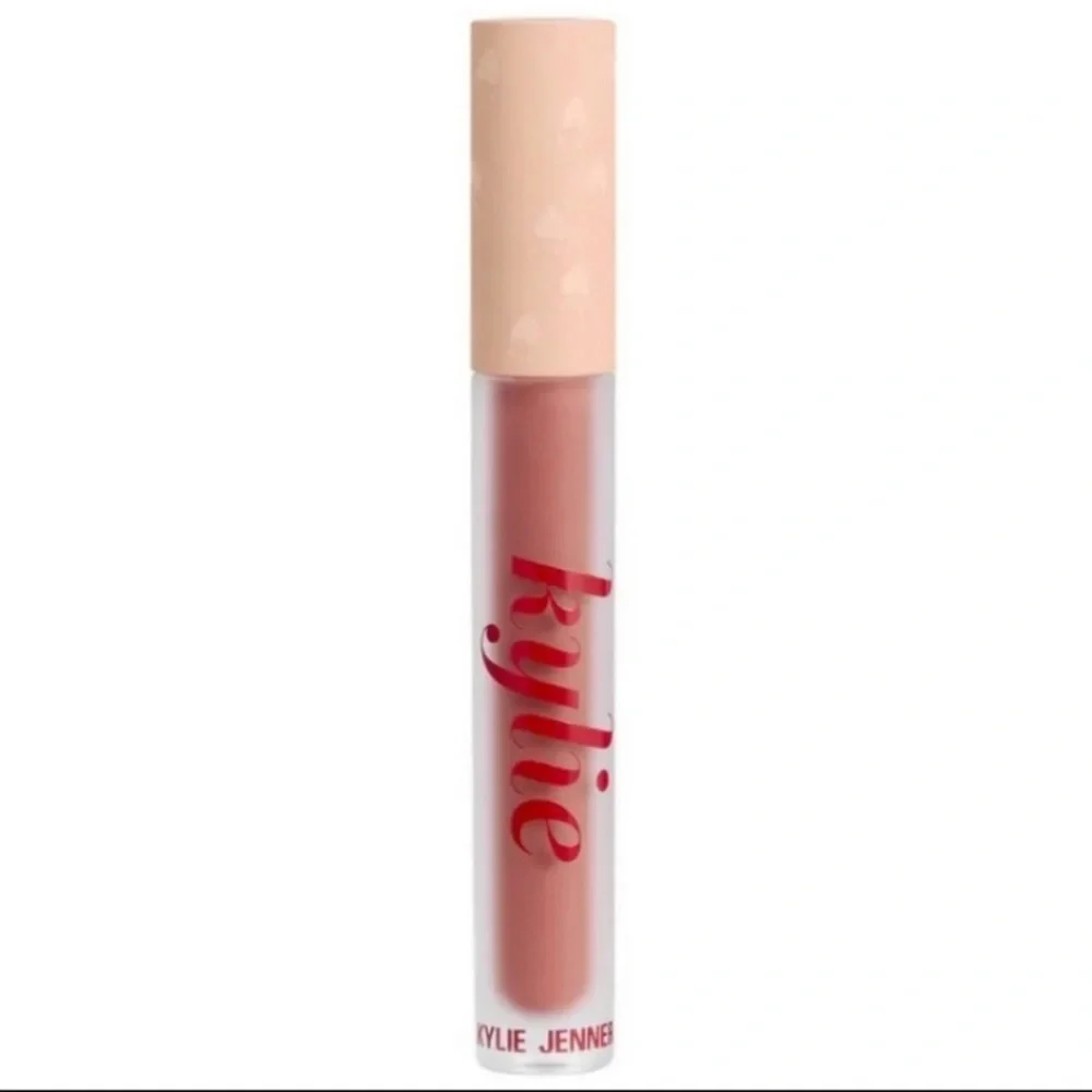 Kylie Cosmetics Liquid Lipstick “Vixen Baby” Cream nude NIB